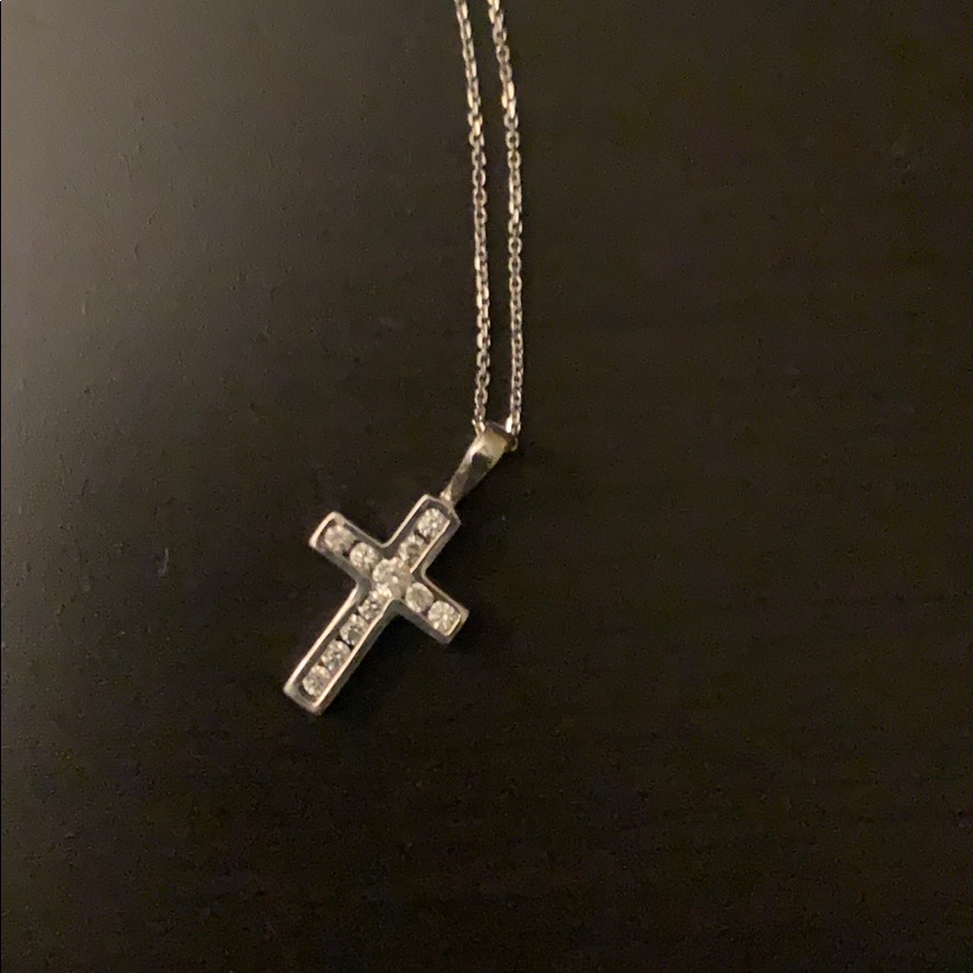 14k White Gold Necklace W 14k Cross Pendant